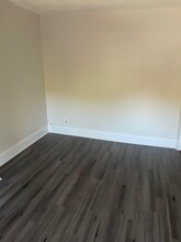 182 Walnut Ave, Unit 3 in Boston, MA - Foto de edificio - Building Photo