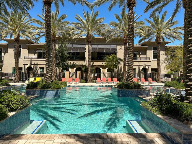 6565 E Thomas Rd in Scottsdale, AZ - Building Photo - Building Photo