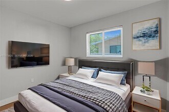 16000 N Miami Ave in Miami, FL - Building Photo - Building Photo