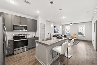 Haven at Bellaire in Richmond, TX - Building Photo - Building Photo