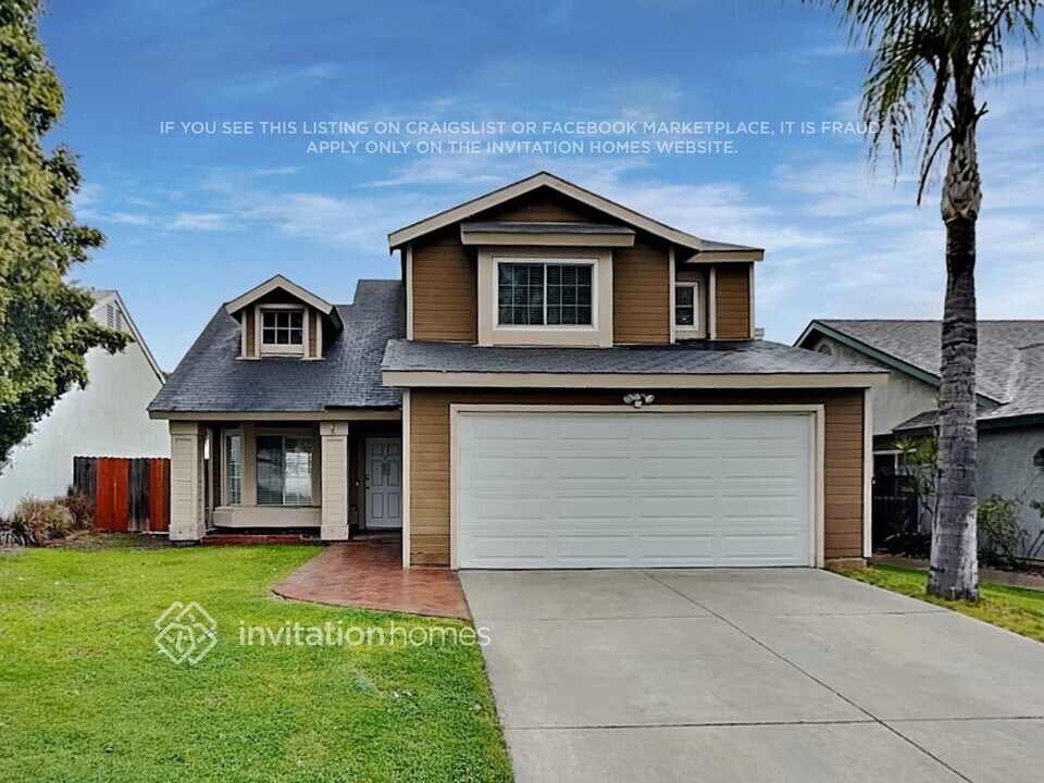 11890 Collingswood Dr in Moreno Valley, CA - Building Photo