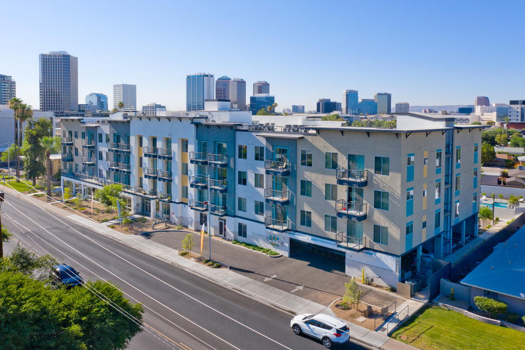 PURE Midtown in Phoenix, AZ - Building Photo