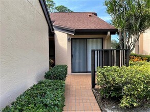 6281 Timberlake Dr in Sarasota, FL - Building Photo - Building Photo