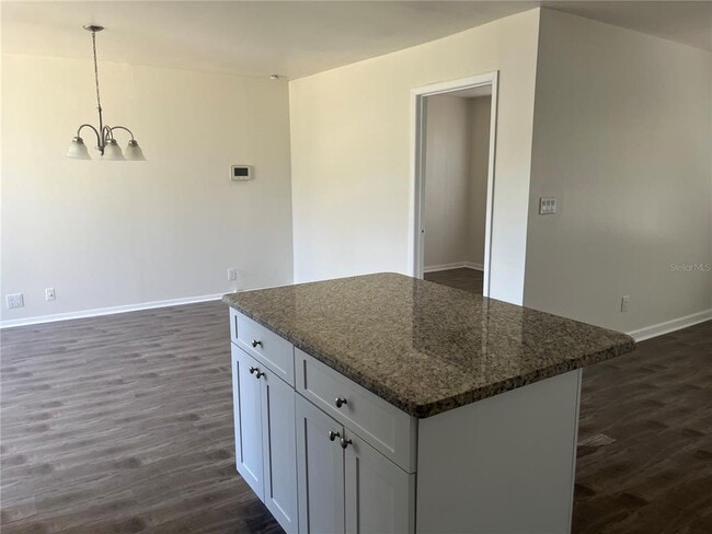 4407 W Bay Villa Ave in Tampa, FL - Building Photo - Building Photo