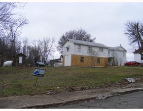 73 Mulberry St in Ravenswood, WV - Building Photo - Other