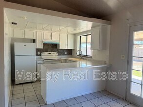 5430 N 73rd Dr in Glendale, AZ - Building Photo - Building Photo