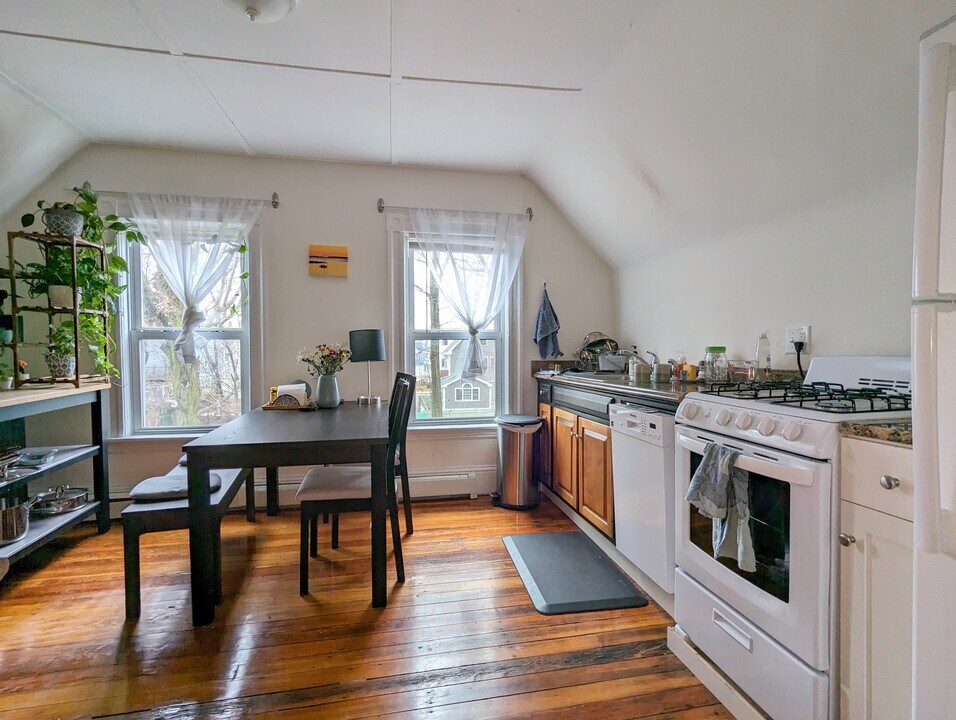 94 Morrison Ave, Unit 3 in Somerville, MA - Building Photo