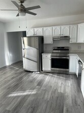 6 Mayhew St in Hopkinton, MA - Building Photo - Building Photo