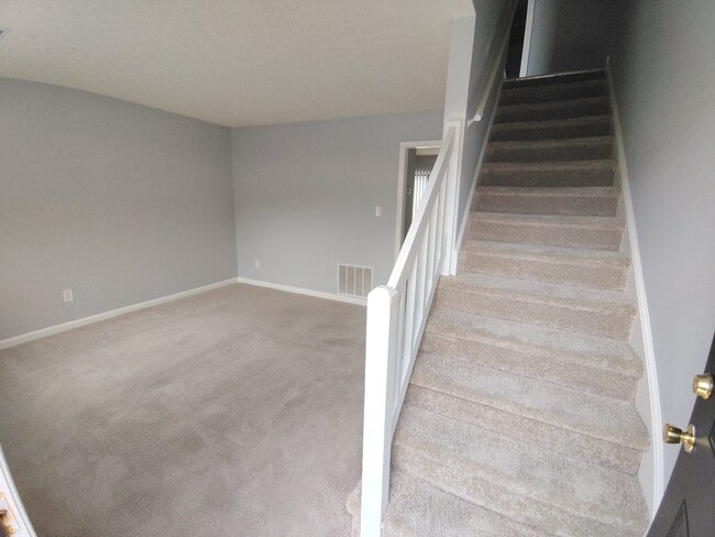property at 16 Duiguid Dr