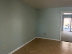 28033 Radford Dr in Menifee, CA - Building Photo - Building Photo