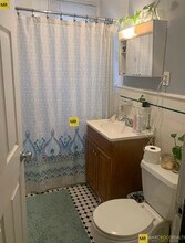 75 Lyman Ave, Unit 1 in Medford, MA - Foto de edificio - Building Photo