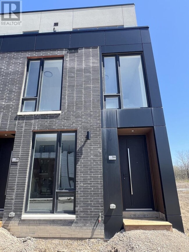 property at 34 Everett Cmn