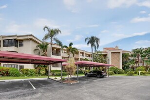 7472 La Paz Blvd in Boca Raton, FL - Building Photo