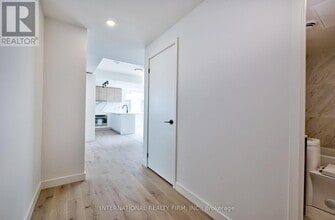 1050 Eastern Ave in Toronto, ON - Building Photo - Building Photo