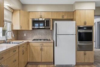 46 Stanley St in Little Falls, NJ - Building Photo - Building Photo