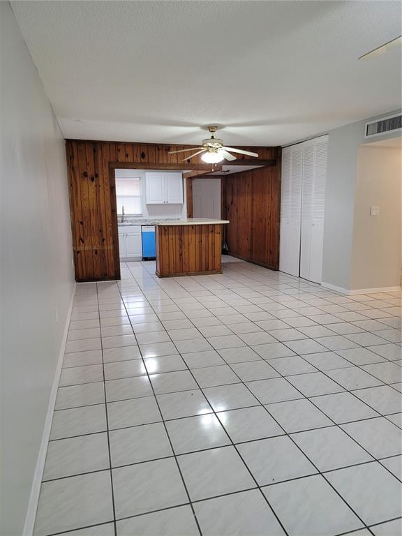 property at 805 W Oakland Park Blvd