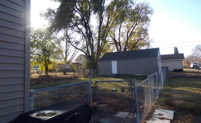 property at 601 S Wisconsin St