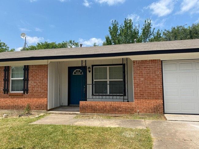 property at 1807 S Center St
