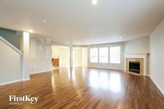12649 White Rabbit Dr in Indianapolis, IN - Foto de edificio - Building Photo