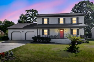 828 Longbranch Dr in Charleston, SC - Building Photo