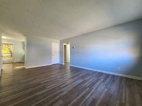 2206 Welch Dr in Stevensville, MI - Building Photo - Building Photo