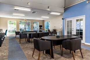 Sycamore Lane Apartments in Davis, CA - Building Photo