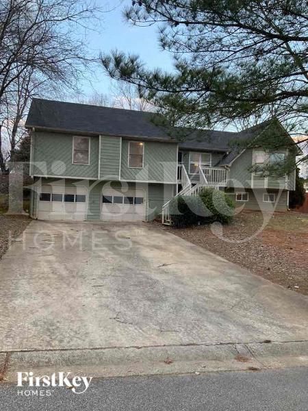 895 Tyrell Dr in Austell, GA - Building Photo