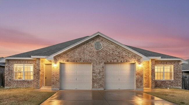 property at 4809 Auburn Dr