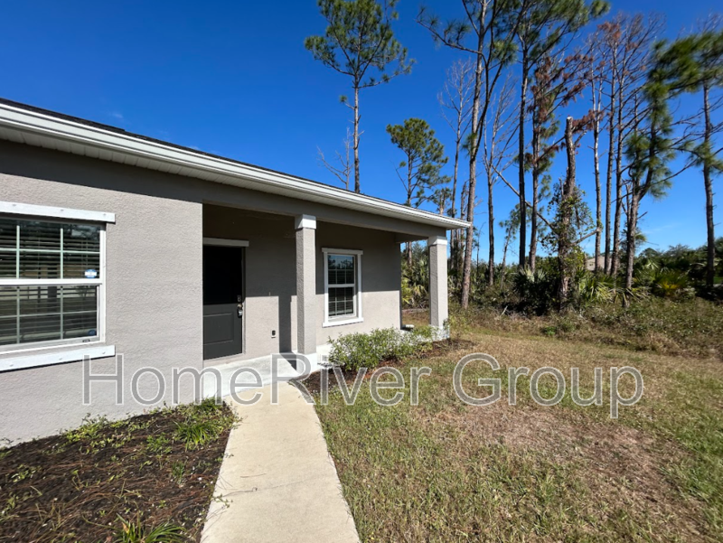 1548 Eugenia Ave in North Port, FL - Building Photo