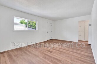 6805 Alamo Way in La Mesa, CA - Building Photo - Building Photo