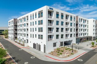 Huxley Scottsdale in Scottsdale, AZ - Building Photo