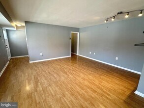 10620 Weymouth St in Bethesda, MD - Building Photo - Building Photo