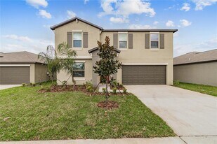 5420 Grays Harbor Ct in Wimauma, FL - Building Photo