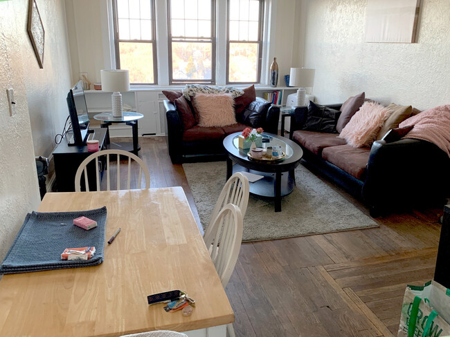 2001 Commonwealth Avenue, Unit 35