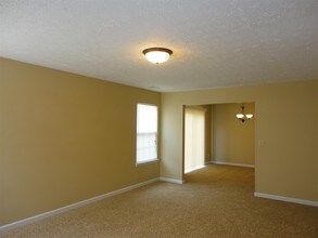 6055 Polonius Ct in Indianapolis, IN - Building Photo - Building Photo