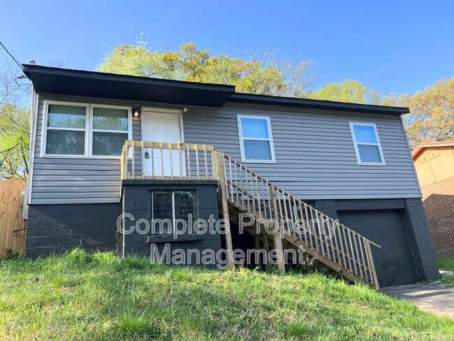 2432 Ishkooda Rd SW in Birmingham, AL - Building Photo - Building Photo