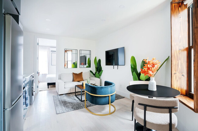 property at 515 W 48th St