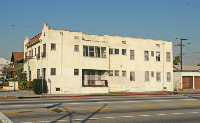 3313 Venice Blvd in Los Angeles, CA - Building Photo - Building Photo