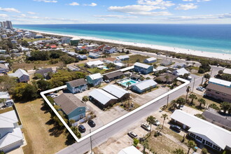 108 Casa Pl in Panama City Beach, FL - Building Photo - Building Photo