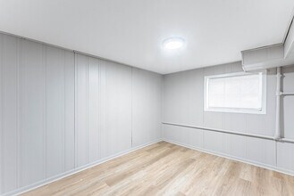 2557 N Lockwood Ave in Chicago, IL - Building Photo - Building Photo