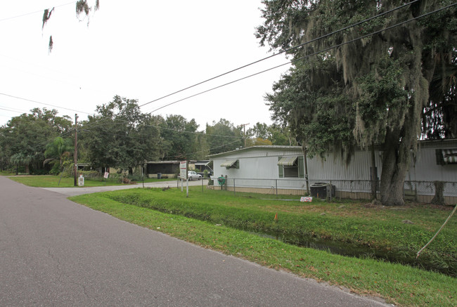 Riverlawn Mobile Home Park in Riverview, FL - Foto de edificio - Building Photo