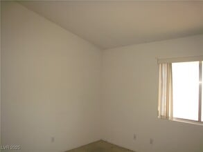 4641 Skybolt St in Las Vegas, NV - Building Photo - Building Photo