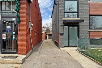 148 Lambton Ave in Toronto, ON - Building Photo - Building Photo