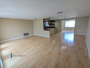 7821 Birchwood Dr in Port Richey, FL - Building Photo - Building Photo
