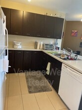 539 Yates Rd in Kelowna, BC - Building Photo - Building Photo