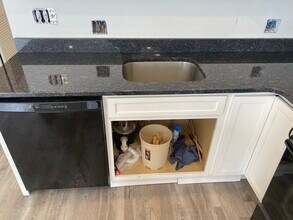 10112 Verree Rd, Unit 1st Floor in Philadelphia, PA - Foto de edificio - Building Photo