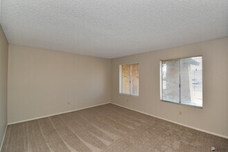 2716 W Oakwood Ln in Yuma, AZ - Building Photo - Building Photo