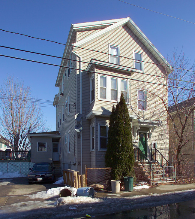 220 Morgan St in Fall River, MA - Foto de edificio - Building Photo