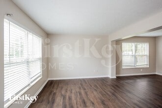 9466 Fairview Pkwy in Noblesville, IN - Foto de edificio - Building Photo