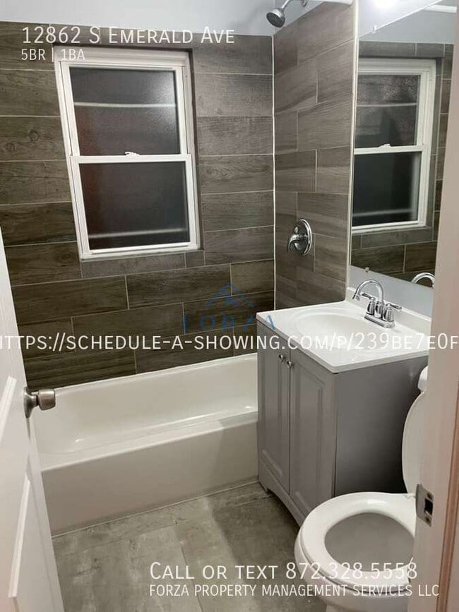 12862 S Emerald Ave in Chicago, IL - Foto de edificio - Building Photo